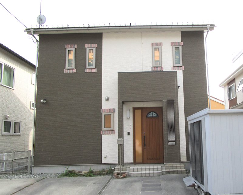 青森県八戸市西白山台3丁目23-5